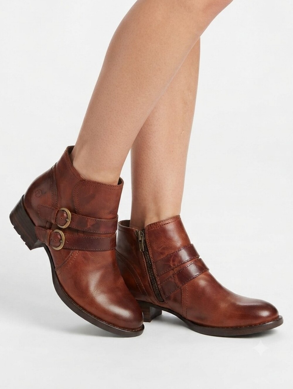 Born Pirlo Leather Ankle Boots Side Zipper Buckle Details size 8 Brown